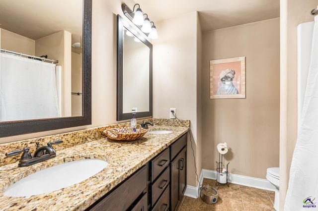 147 Forestbrooke Way, Bonaire, GA 31005