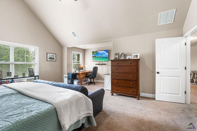 147 Forestbrooke Way, Bonaire, GA 31005
