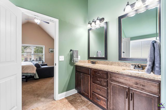 147 Forestbrooke Way, Bonaire, GA 31005