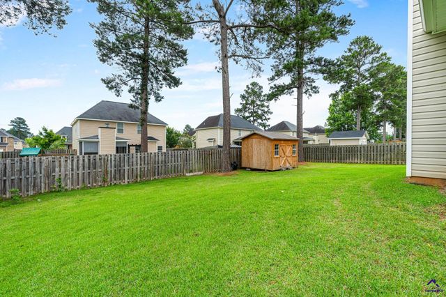 147 Forestbrooke Way, Bonaire, GA 31005