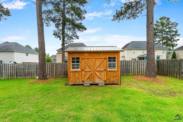 147 Forestbrooke Way, Bonaire, GA 31005