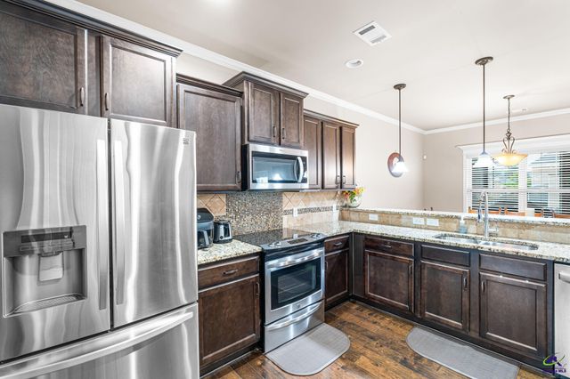 147 Forestbrooke Way, Bonaire, GA 31005