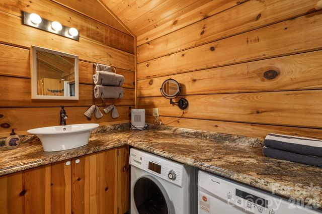 5830 NC 209 Highway, Hot Springs, NC 28743