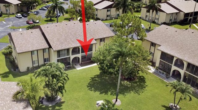 311 Pine Ridge Circle B-1, Greenacres, FL 33463