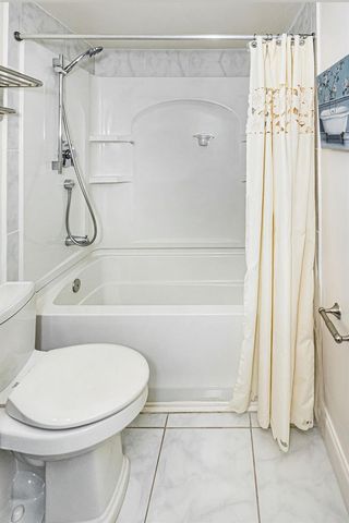 311 Pine Ridge Circle B-1, Greenacres, FL 33463
