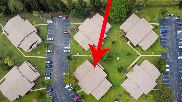 311 Pine Ridge Circle B-1, Greenacres, FL 33463