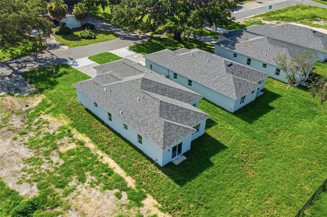 1324 MARSHALL DRIVE, Leesburg, FL 34748