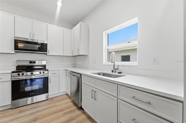 1324 MARSHALL DRIVE, Leesburg, FL 34748