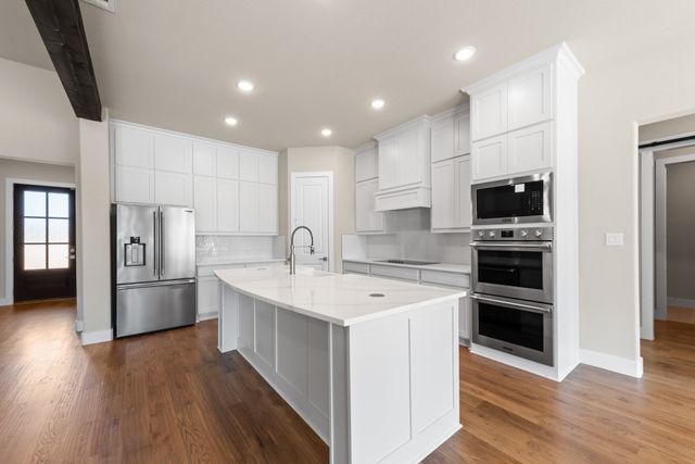 1040 Julian Drive, Van Alstyne, TX 75495