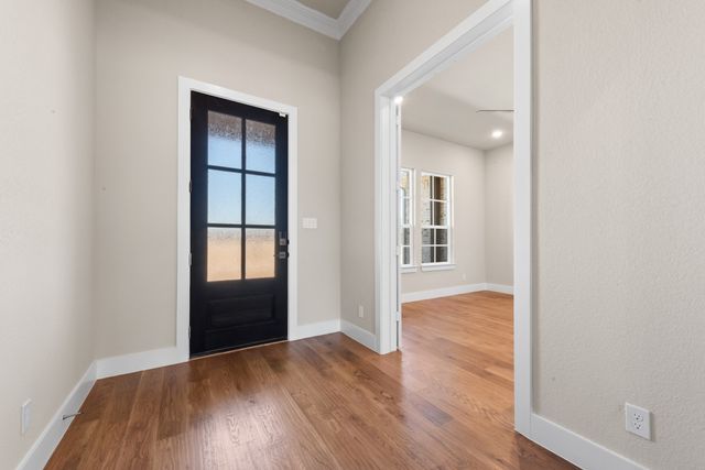 1040 Julian Drive, Van Alstyne, TX 75495
