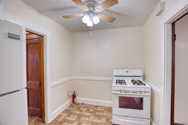 29 Channing St 4, Quincy, MA 02170