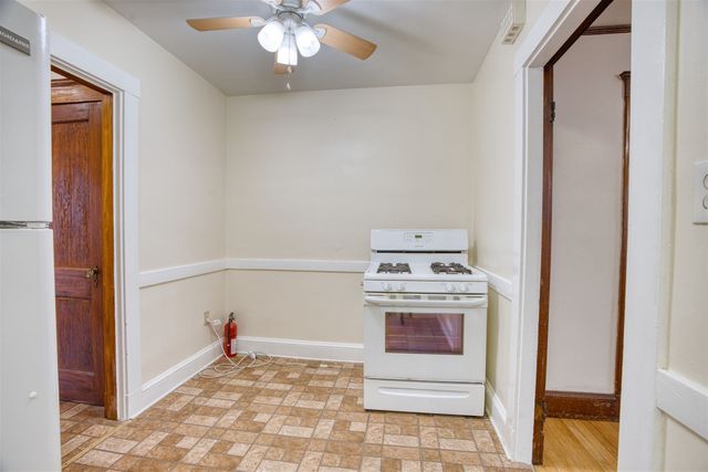 29 Channing St 4, Quincy, MA 02170