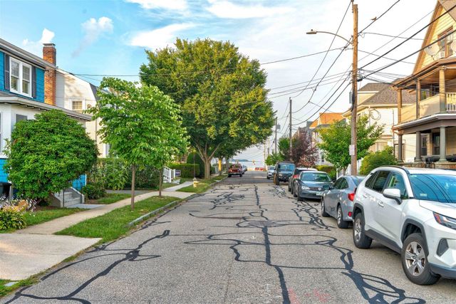 29 Channing St 4, Quincy, MA 02170