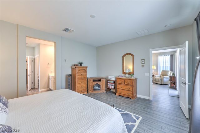 2404 Elmont Avenue, North Las Vegas, NV 89086