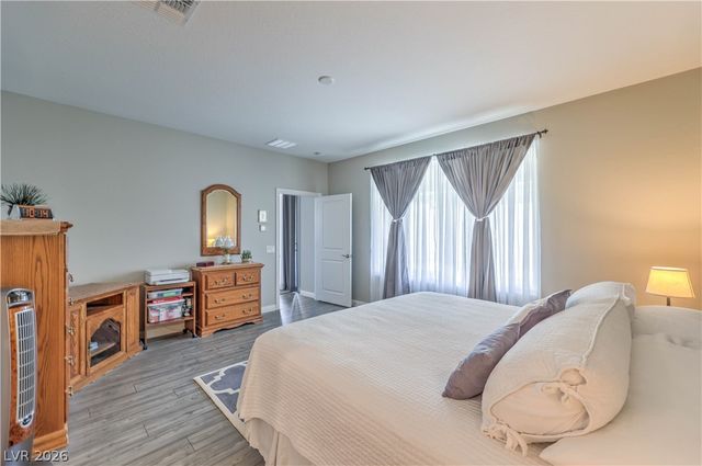 2404 Elmont Avenue, North Las Vegas, NV 89086