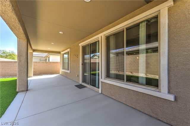 2404 Elmont Avenue, North Las Vegas, NV 89086