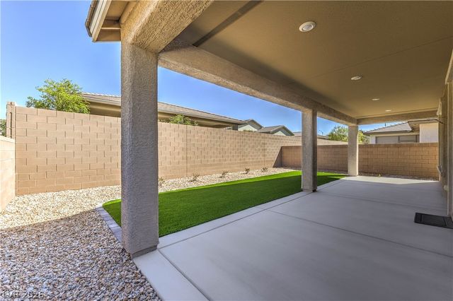 2404 Elmont Avenue, North Las Vegas, NV 89086