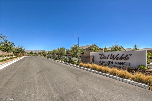 2404 Elmont Avenue, North Las Vegas, NV 89086