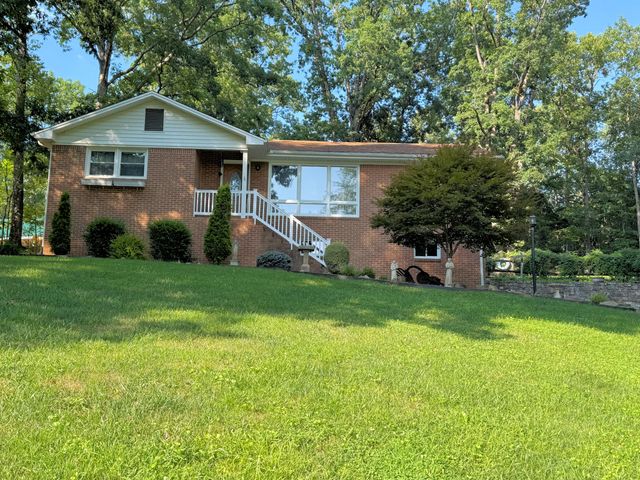 136 Sherwood DR, Blue Ridge, VA 24064