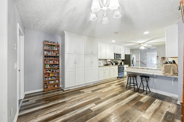 801 Isaac Ct, Clarksville, TN 37040