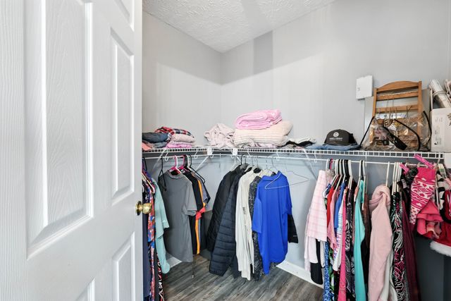 801 Isaac Ct, Clarksville, TN 37040