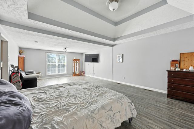 801 Isaac Ct, Clarksville, TN 37040