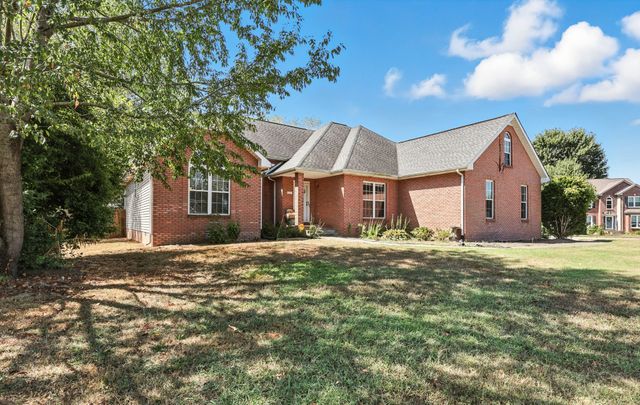 801 Isaac Ct, Clarksville, TN 37040