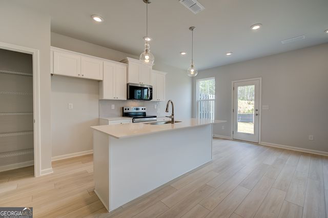 623 Treasure Drive, Stockbridge, GA 30281