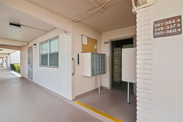 352 Saxony Trail 352, Delray Beach, FL 33446