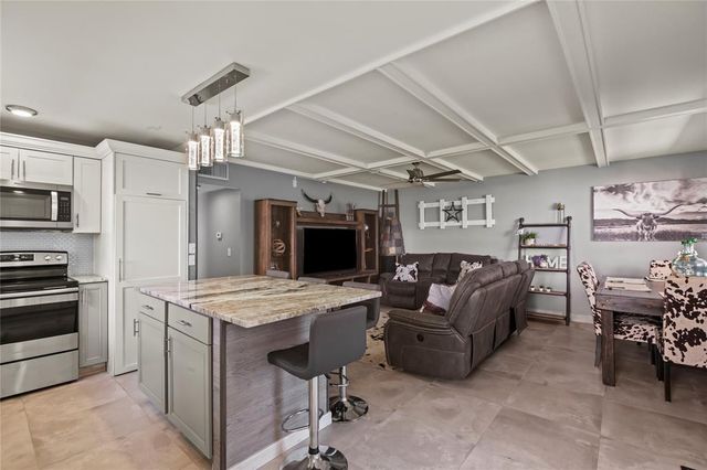 352 Saxony Trail 352, Delray Beach, FL 33446