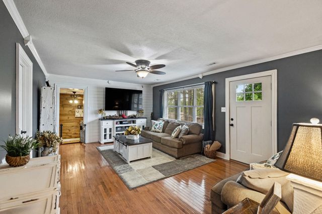 2213 Northeast SE, Cleveland, TN 37311