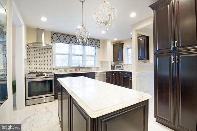 28 W CLARKE AVE, Milford, DE 19963