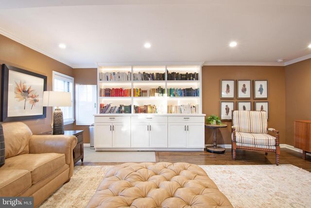 28 W CLARKE AVE, Milford, DE 19963