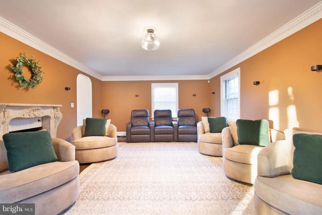 28 W CLARKE AVE, Milford, DE 19963