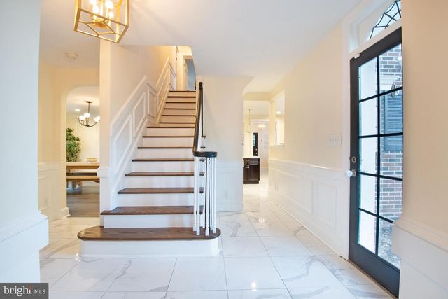 28 W CLARKE AVE, Milford, DE 19963