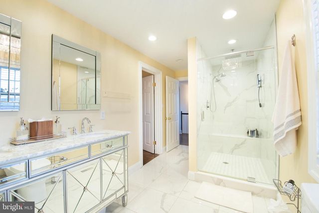 28 W CLARKE AVE, Milford, DE 19963