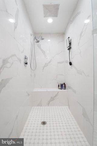 28 W CLARKE AVE, Milford, DE 19963