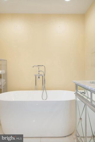 28 W CLARKE AVE, Milford, DE 19963