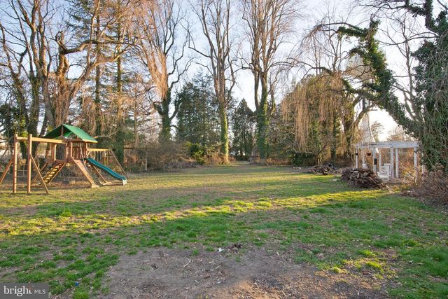 28 W CLARKE AVE, Milford, DE 19963