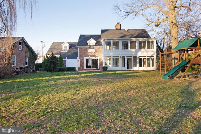 28 W CLARKE AVE, Milford, DE 19963