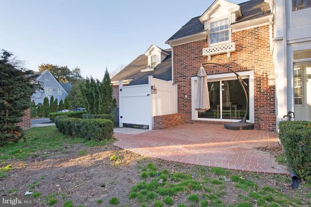 28 W CLARKE AVE, Milford, DE 19963