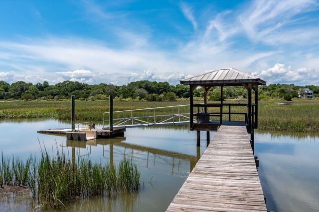 7674 Legare Road, Edisto Island, SC 29438