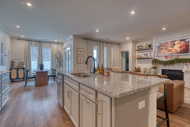 6965 Ironwood Circle, Newburgh, IN 47630