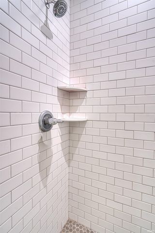 6965 Ironwood Circle, Newburgh, IN 47630