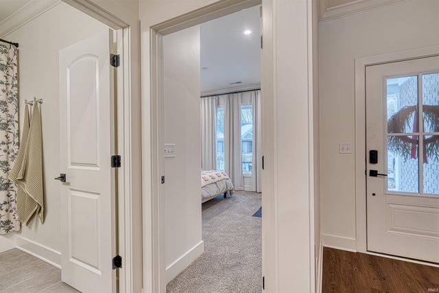 6965 Ironwood Circle, Newburgh, IN 47630