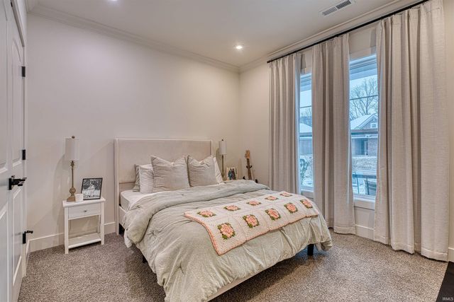 6965 Ironwood Circle, Newburgh, IN 47630