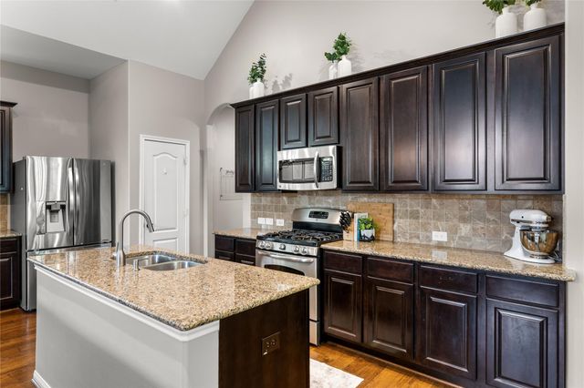 8186 Laughing Falcon Trail, Conroe, TX 77385