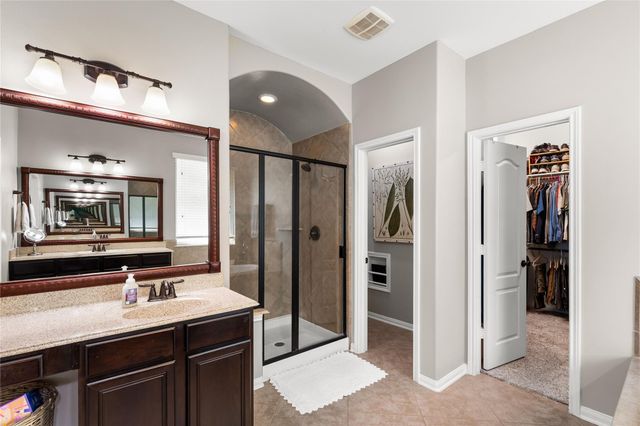 8186 Laughing Falcon Trail, Conroe, TX 77385