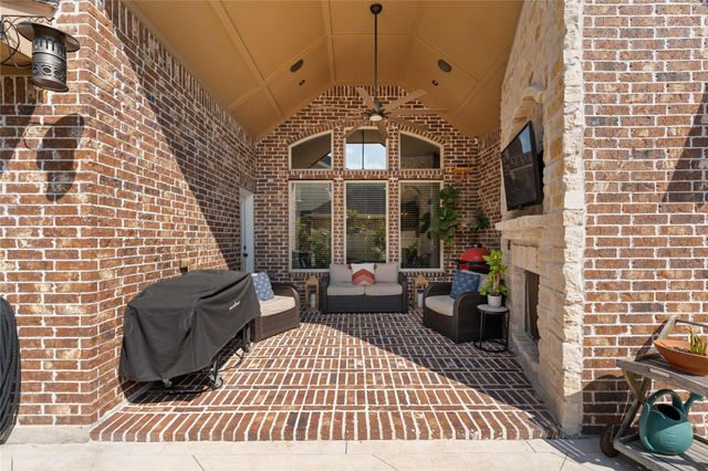 8186 Laughing Falcon Trail, Conroe, TX 77385