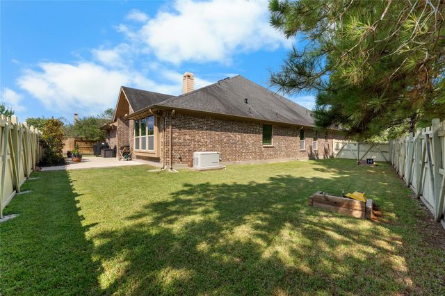 8186 Laughing Falcon Trail, Conroe, TX 77385